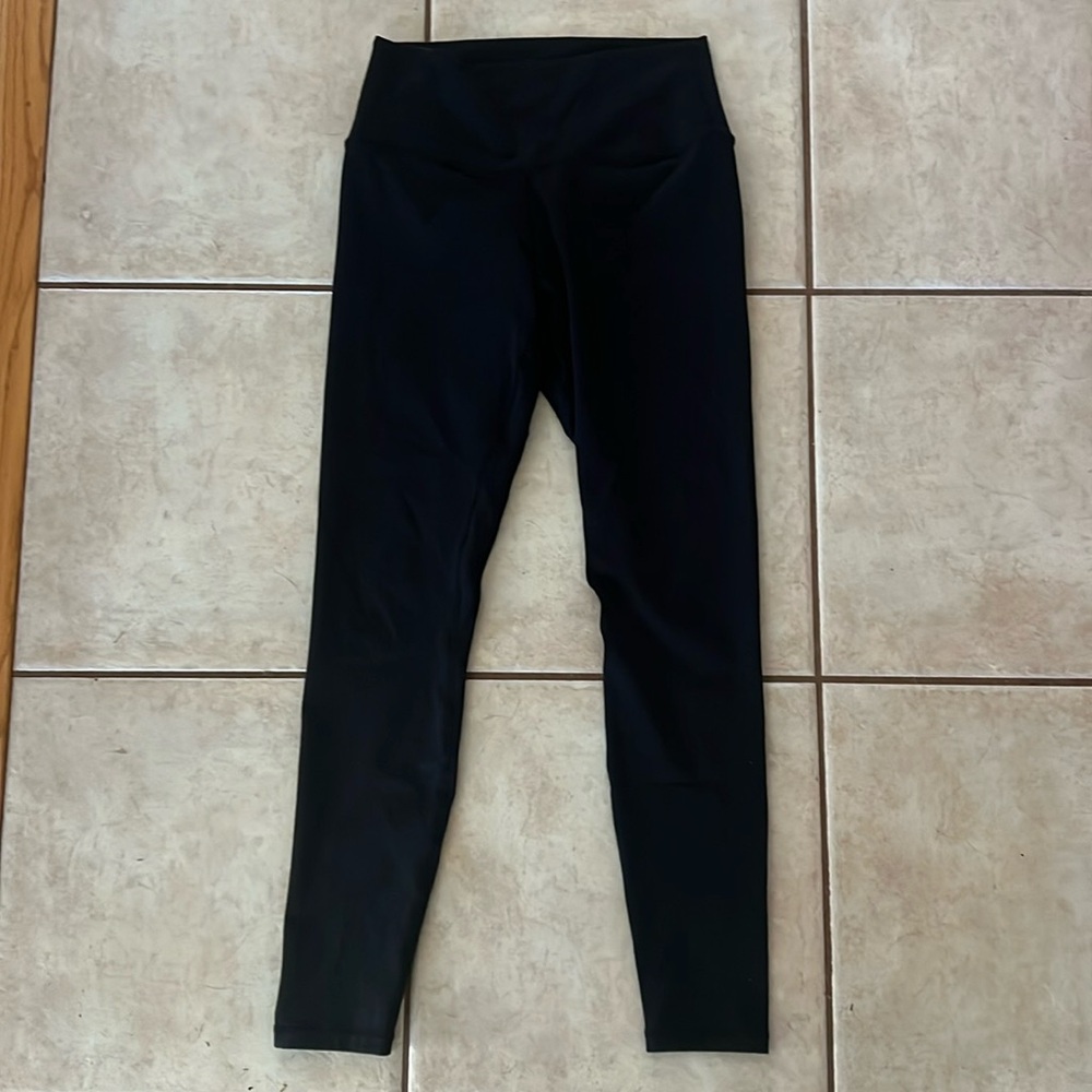 Sunzel high waist, ankle length athletic pants.